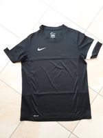 T-Shirt Funktionsshirt Sportshirt Gr. 152 / 158 L Nike * TOP* Thüringen - Bürgel Vorschau