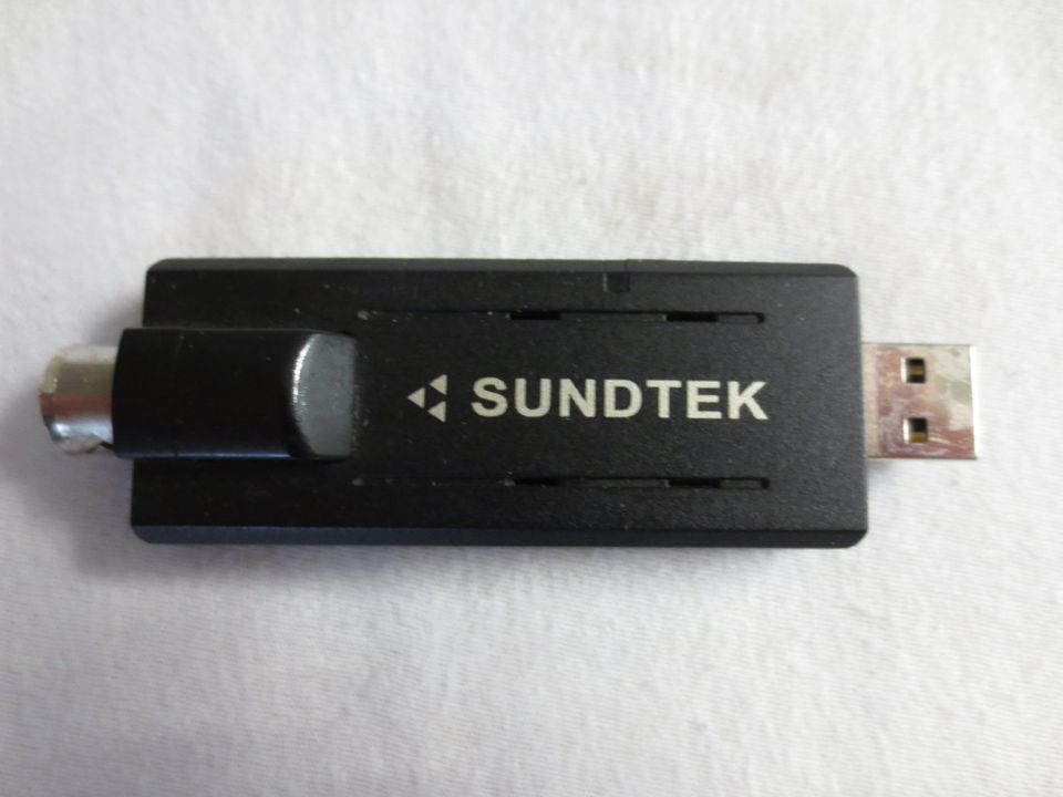 Sundtek Media TV Pro III (DVB-C/T/T2, FM-Radio, AnalogTV) USB in Solingen