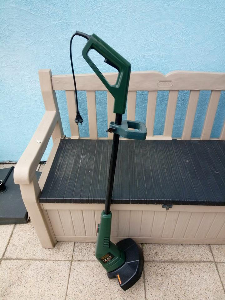Rasentrimmer Elektro von Black & Decker voll funktionstüchtig in Bamberg