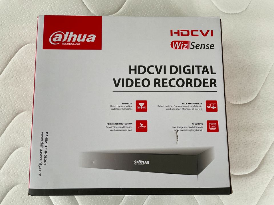 Dahua Überwachungskamera Set 4K 8MP 6 Stück + DVR 2TB NEU! in Rietberg