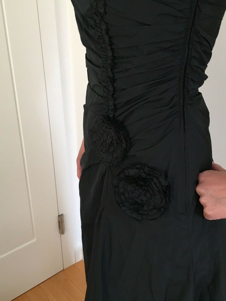 Schwarzes langes Abiballkleid Abendkleid in Krefeld