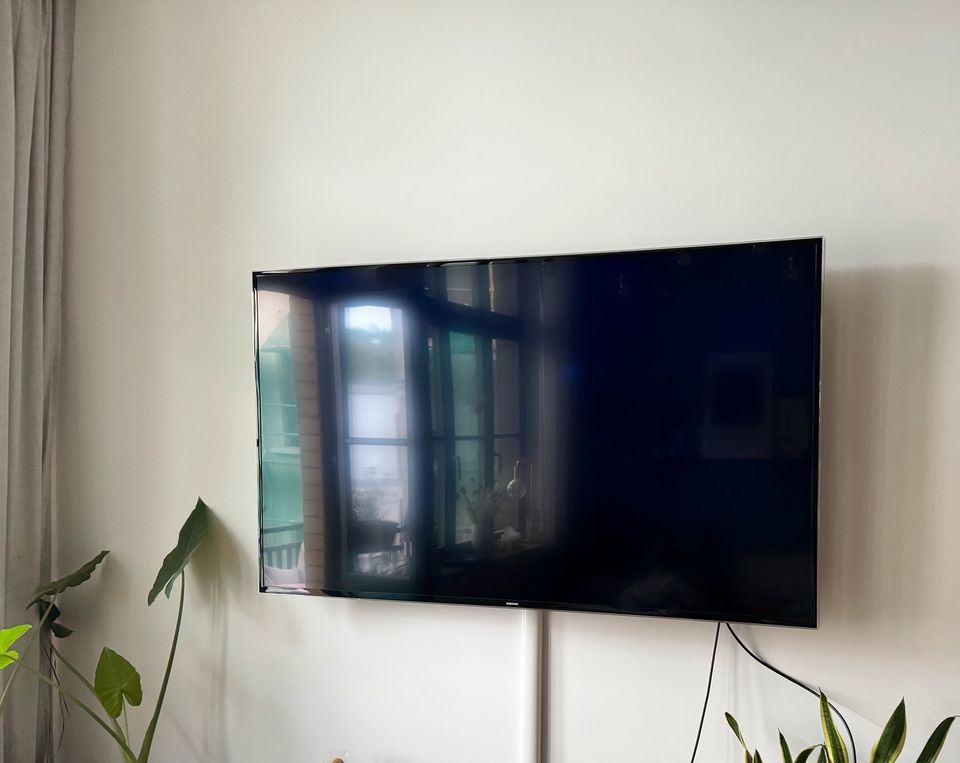 Samsung UE65H6470, 65 Zoll, 3D Full HD LED TV inkl 3D Brillen in Leipzig