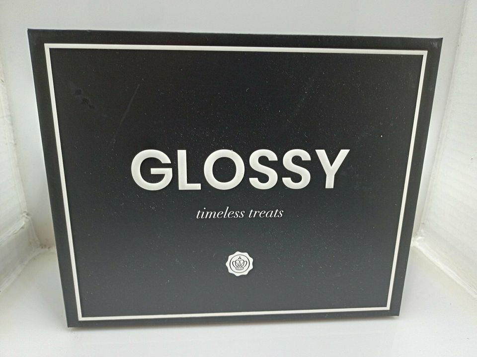 leere Glossyboxen in Siegen