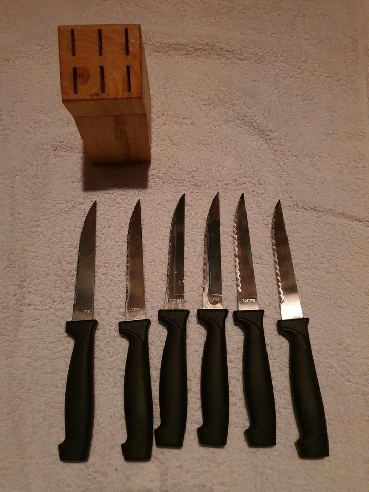 Messerblock inkl. 6 Messer in Erwitte