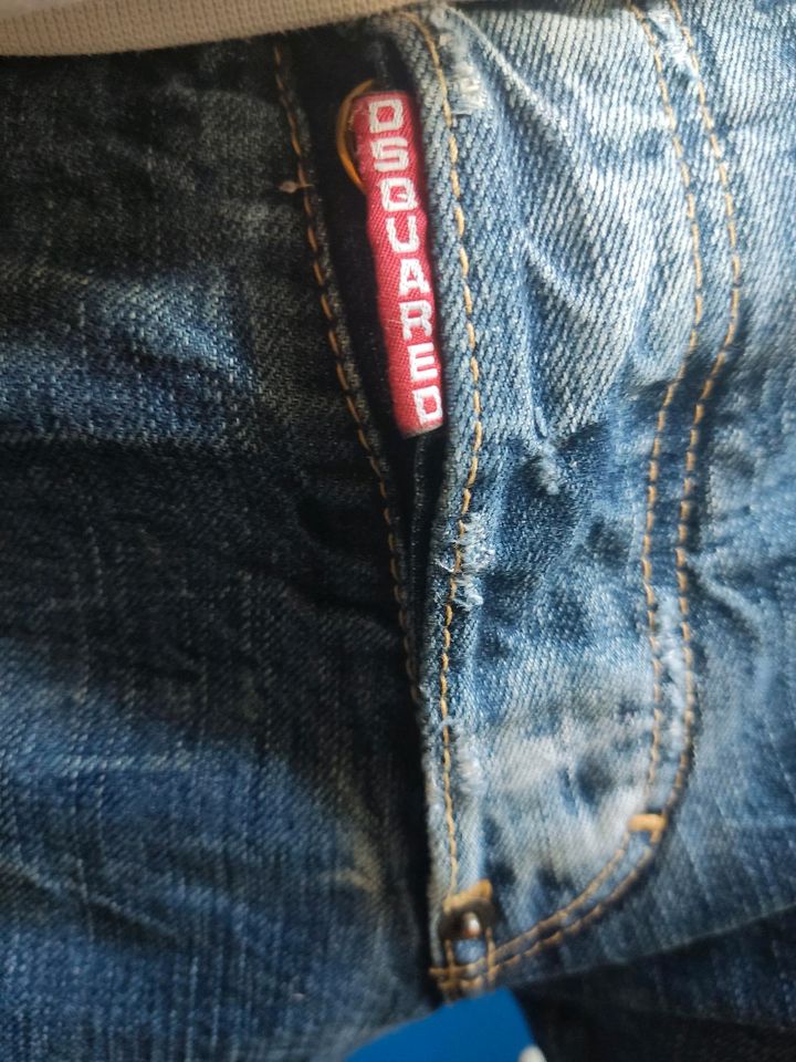 Dsquared2 Jeans mit Logopatch in Berlin