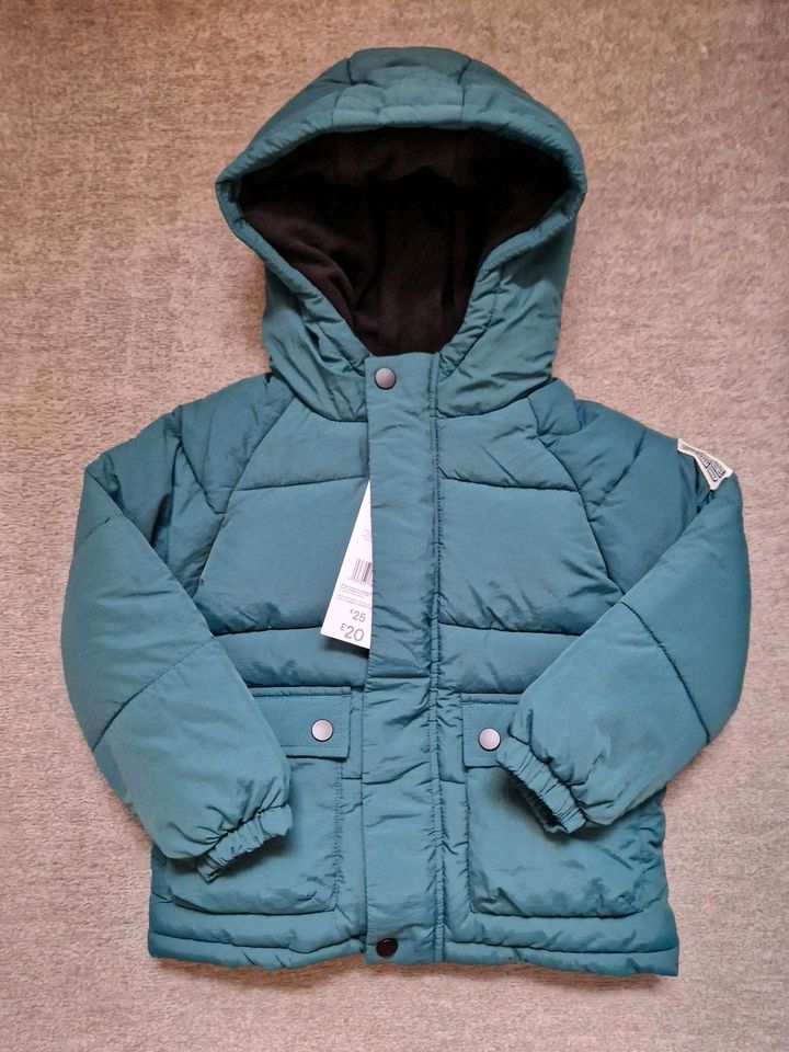 Neu F&F Winterjacke Gr 4-5 eher ab 3-4 104 in Neubrandenburg