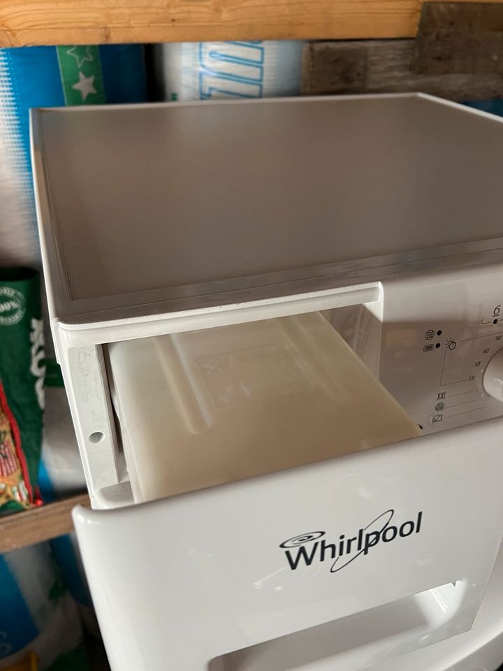 Whirlpool Trockner Wäscherrockner 7kg in Trappenkamp