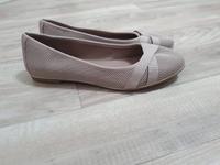 Ballerina in Beige Hannover - Döhren-Wülfel Vorschau