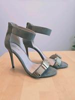 GUESS Sandalen High Heels Kr. München - Garching b München Vorschau