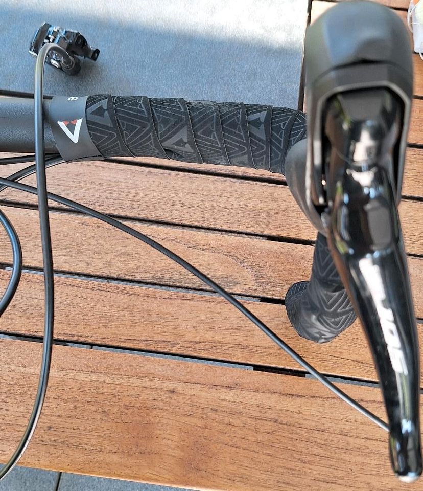 Shimano 105 ST 7020 Sti + Bremsen+Lenker in Fürth