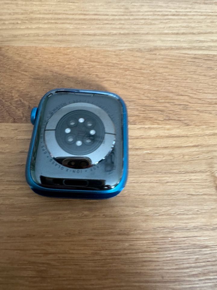 Apple Watch 7 45 mm Blau Alu Ovp Neu Plus Garantie bei Saturn in Schwaikheim