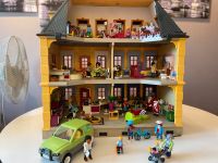 Playmobil nostalgisches Puppenhaus mit viel Zubehör Nordrhein-Westfalen - Herzogenrath Vorschau