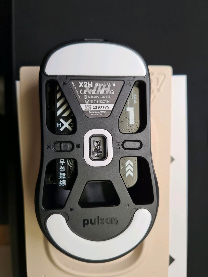 Gaming Maus Pulsar x2h mini - size 1 neuwertig in Alsheim
