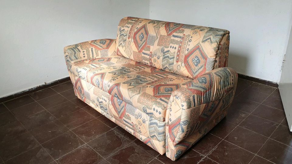 Schlafcouch mit Tisch in Kirchheim unter Teck