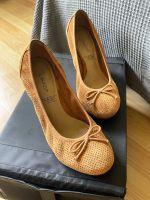 Pumps * Keilabsatz * Janet D. * hohe Schuhe * cognac Wildleder 38 Aachen - Aachen-Mitte Vorschau