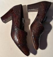 Vintage Lederschuhe Pumps Italy 38, braun -- €120 Mitte - Hansaviertel Vorschau