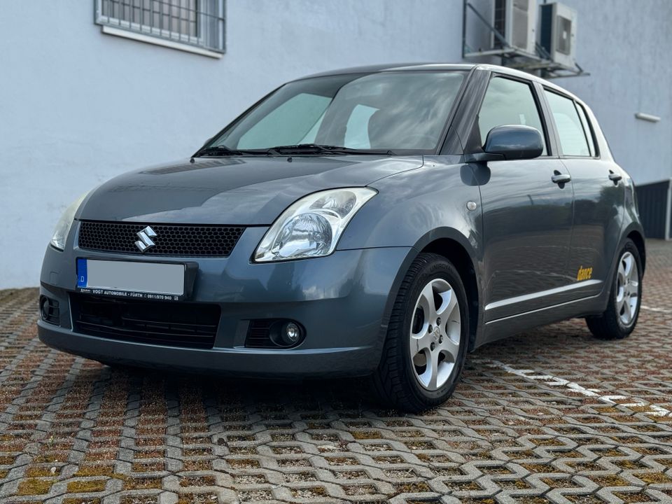 Suzuki Swift 1.3 Dance 4/5 Türig 128.000 KM in Nürnberg (Mittelfr)