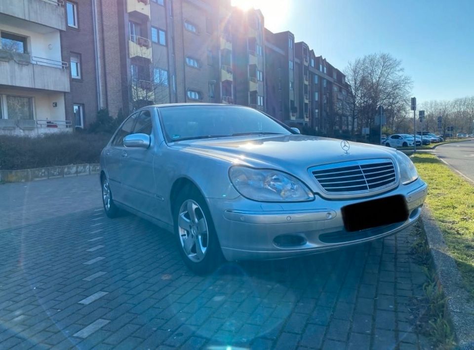 Mercedes Benz S-Klasse Sheckheftgepflegt bei MB in Mülheim (Ruhr)