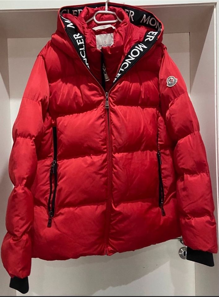 Moncler Jacke Herren in Kaarst