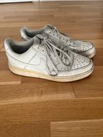 weiße Nike Schuhe 43 Hessen - Rüsselsheim Vorschau