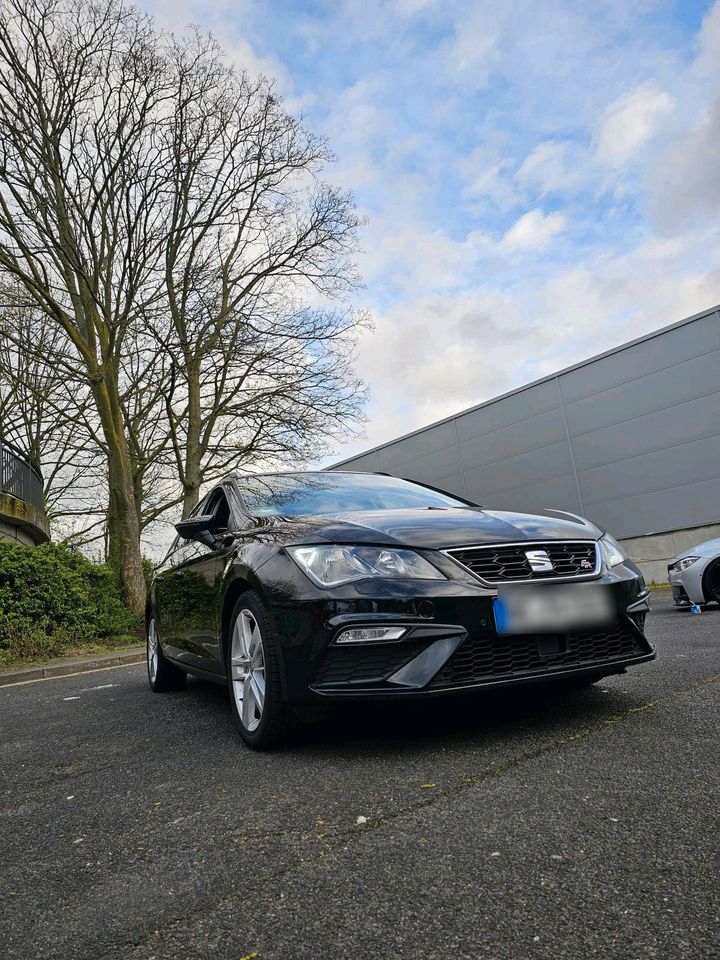 Seat Leon FR 2.0 TDI DSG in Neuss