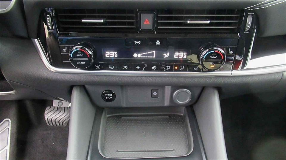 Nissan Qashqai 1.5e Pow N-Connecta Tot,360°,ACC,KEY,VIR/inkl.MwSt in Geseke