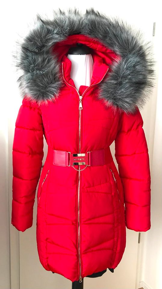 Rote Winter-Jacke mit Kunstfell - Garoff - Gr. S/ 36 - NP 150€ in Berlin