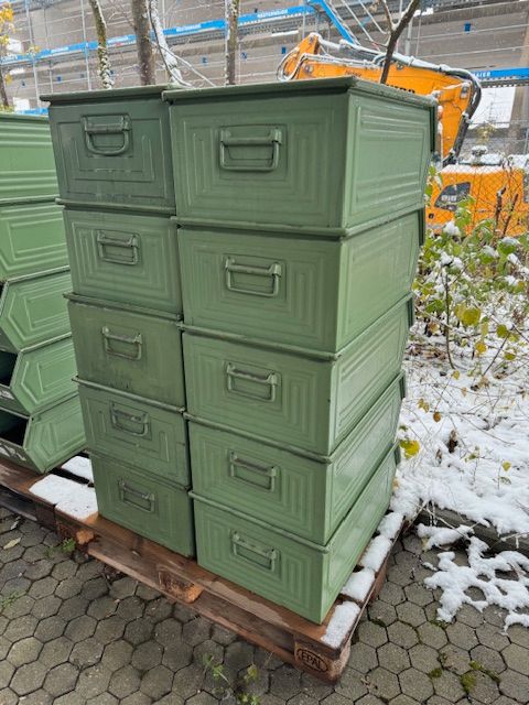 Original Schäfer Sichtschütten - Stapelboxen Metall in München