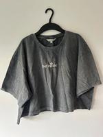 Breiter Crop Tshirt Hessen - Wiesbaden Vorschau