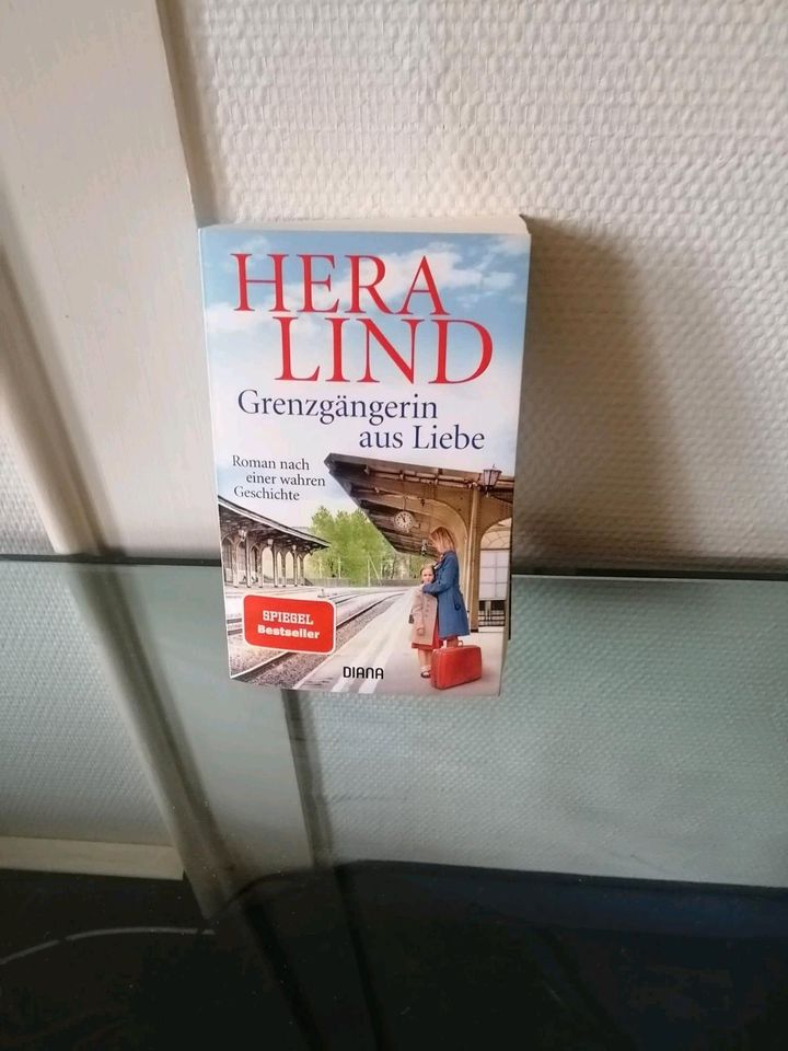 Bücher Romane Hera Lind in Karlsruhe