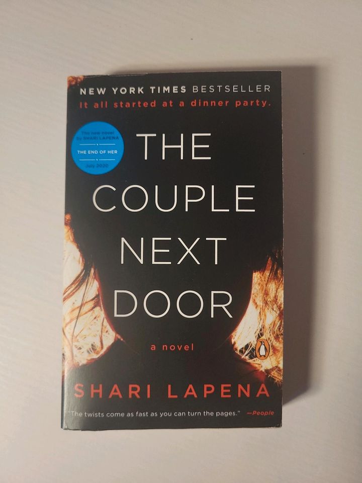 The Couple Next Door by Shari Lapena Buch Book Englisch in Duisburg