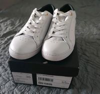 Tommy Hilfiger Damen Leder Weiß Sneakers Gr. 36 Niedersachsen - Braunschweig Vorschau