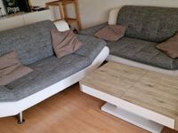 Zwei Sofas, ein dazugehöriger Tisch, neuwertig Baden-Württemberg - Denzlingen Vorschau