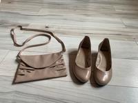 Ballerina mit Keilabsatz und Handtasche Hessen - Butzbach Vorschau
