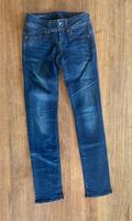 G RAW 26/32 dunkelblau Jeans Damen neuwertig Hessen - Gelnhausen Vorschau