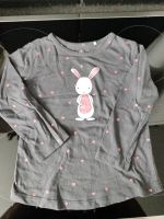 Langarmshirt grau Mädchen Größe 104 Hase Nordrhein-Westfalen - Viersen Vorschau