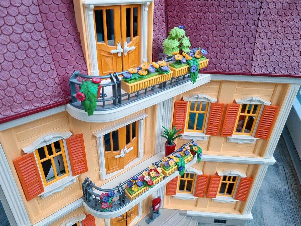 Playmobil Puppenhaus 5302, inkl. Einrichtung, Haus alt in Hannover