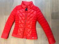 Guess Übergangsjacke XS rot wie neu Nordrhein-Westfalen - Essen-Haarzopf Vorschau