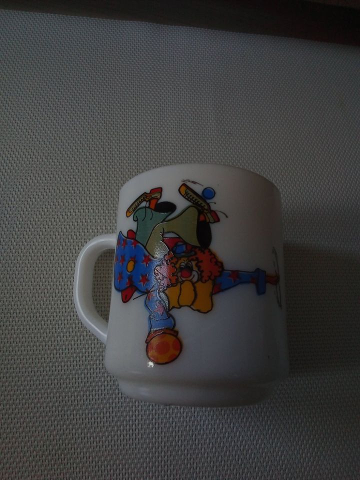 Becher Vintage 80 er Jahre Arcopal France Clown in Oldenburg