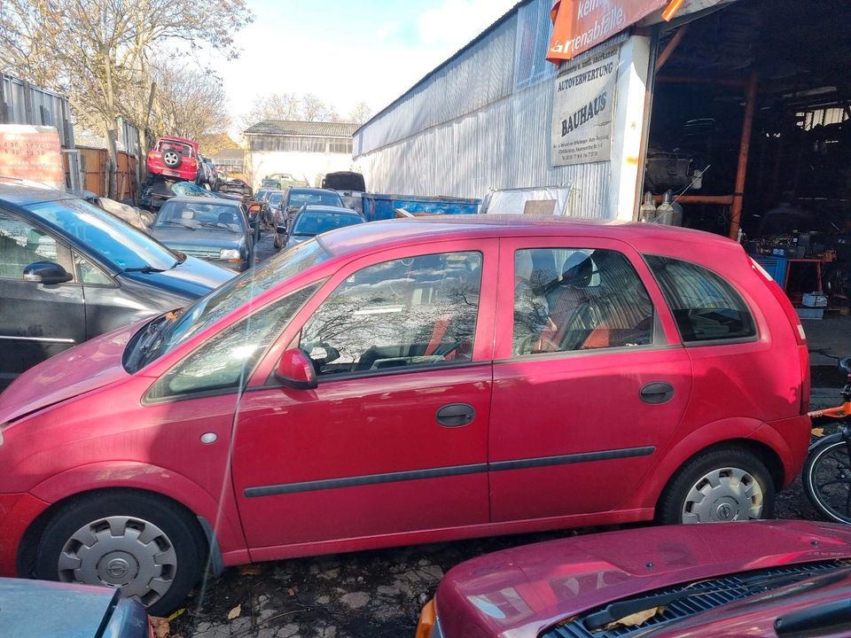 Opel meriva Scheinwerfer Rücklichter Sitze Innenausstattung Felge in Duisburg