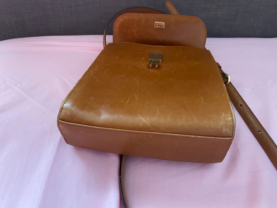 Aigner Tasche, Leder, Crossbody, vintage in Krefeld