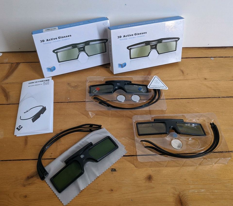2x Samsung 3D Active Glasses SSG-3050GB + 3x No Name 3D Brillen in Bochum