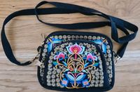 Kleine bestickte Handtasche mit Blumenmotiv Nordrhein-Westfalen - Sonsbeck Vorschau