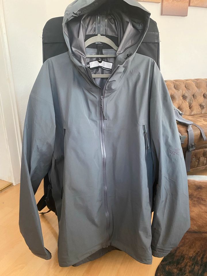 Arcteryx Leaf Alpha LT Jacke XXL in Schneeberg