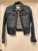 H&M Jeansjacke Gr. 36 Niedersachsen - Rastede Vorschau