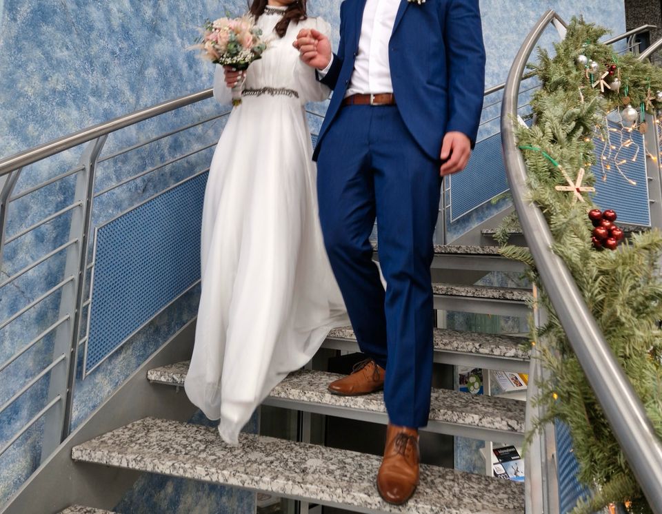 Abendkleid Brautkleid Hochzeitskleid in Taunusstein