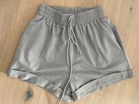 Kurze Hose von SHEIN Gr. XS mit Seitentaschen cotton/polyester Hessen - Linsengericht Vorschau