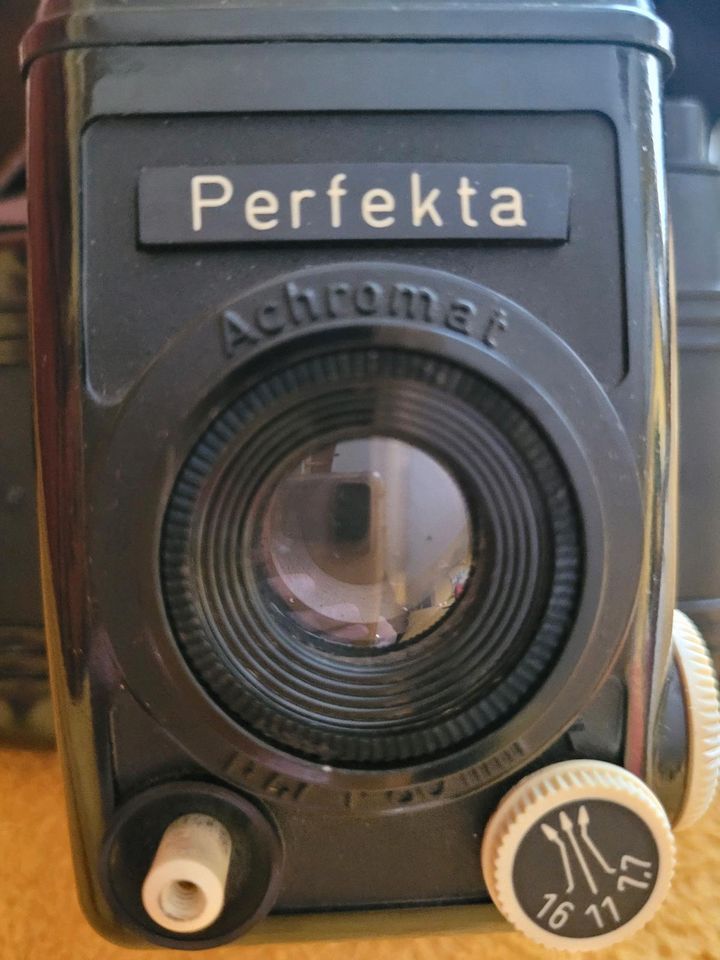 Kamera Perfekta retro vintage in Ehrenfriedersdorf