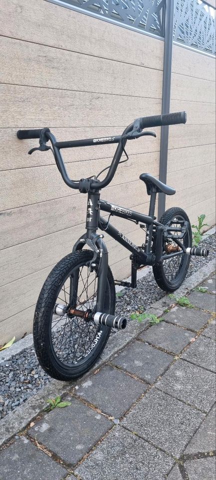 Sehr leichtes BMX Fahrrad an Bastler zu verkaufen in Ellerau 