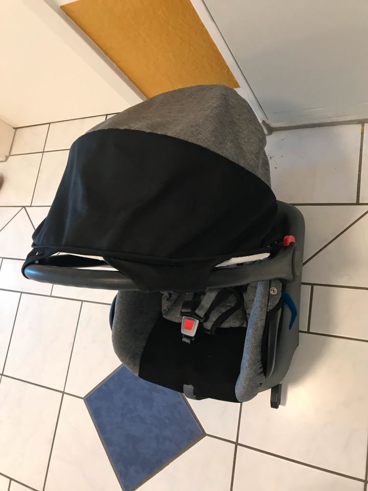 Babyschale mit isofix in Gründau